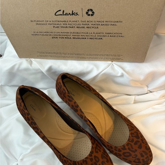 Clarks Brown Leopard Print Heels - Picture 5 of 6